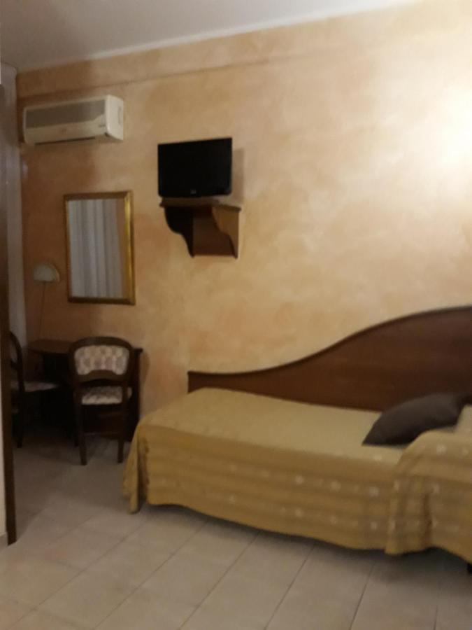 Hotel Cavour Βερόνα Εξωτερικό φωτογραφία
