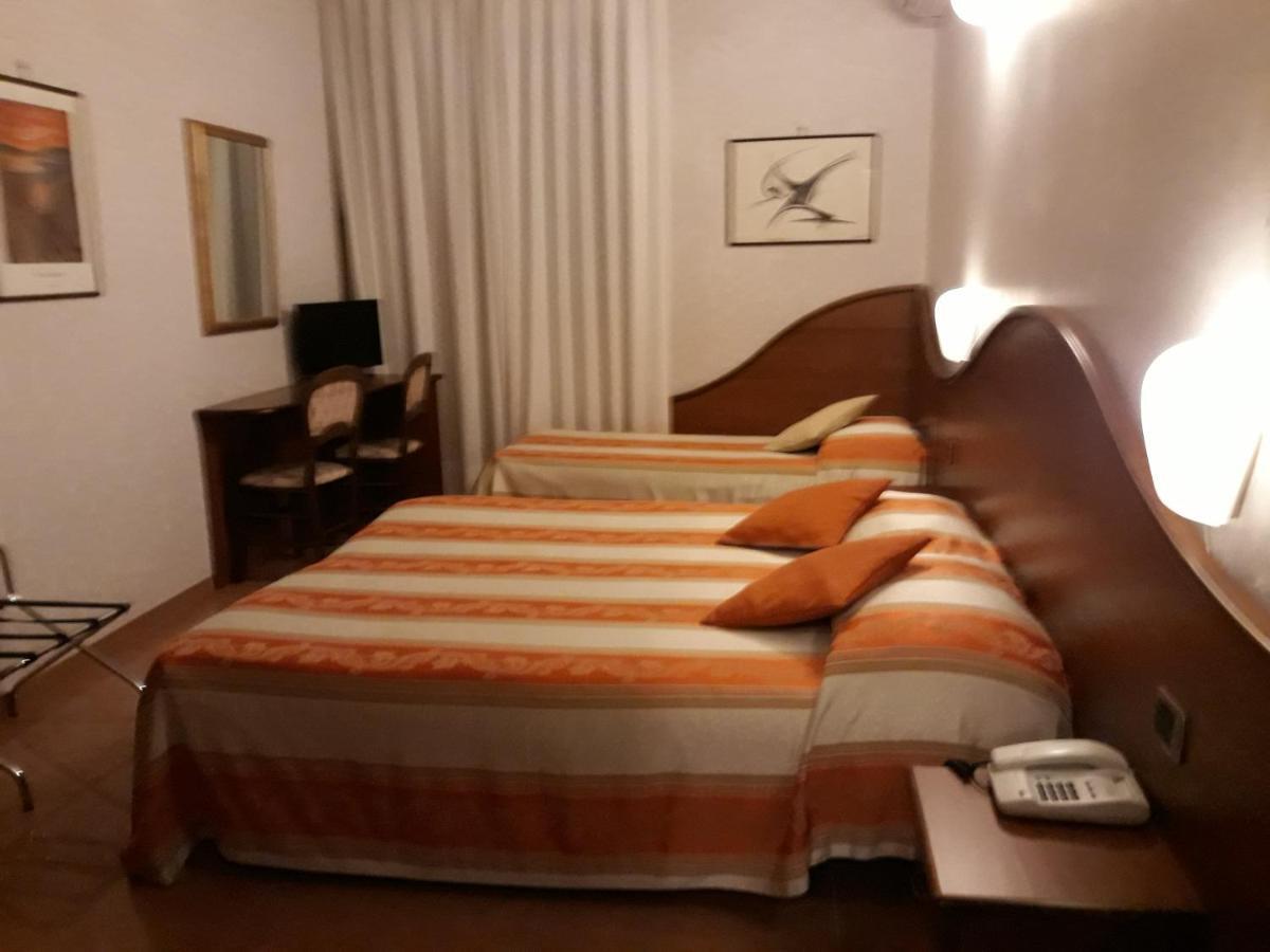Hotel Cavour Βερόνα Εξωτερικό φωτογραφία