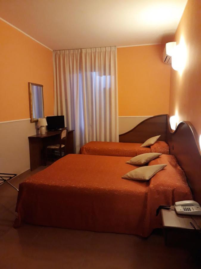 Hotel Cavour Βερόνα Εξωτερικό φωτογραφία